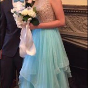 Prom gown